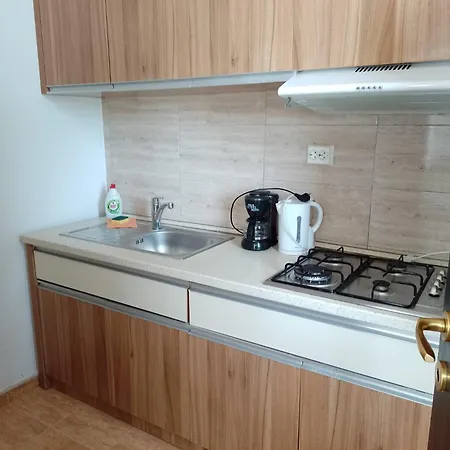 Apartment Roca Maura *